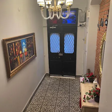 Ozcans Pera Flats 4 *