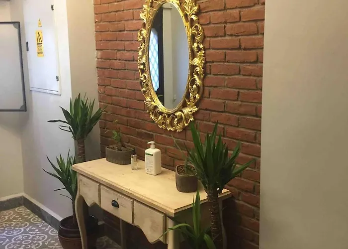 Ozcans Pera Flats 4 *