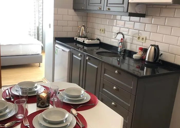 Ozcans Pera Flats 4 *