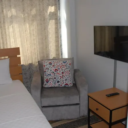 Ozcans Pera Flats 4 *